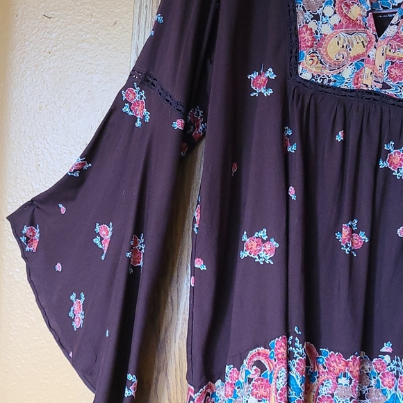 Top - Picture 3 of 3